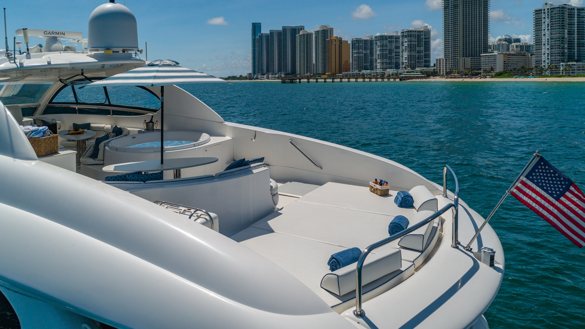 Motor yacht sold by Miami yacht broker Gala Tressler