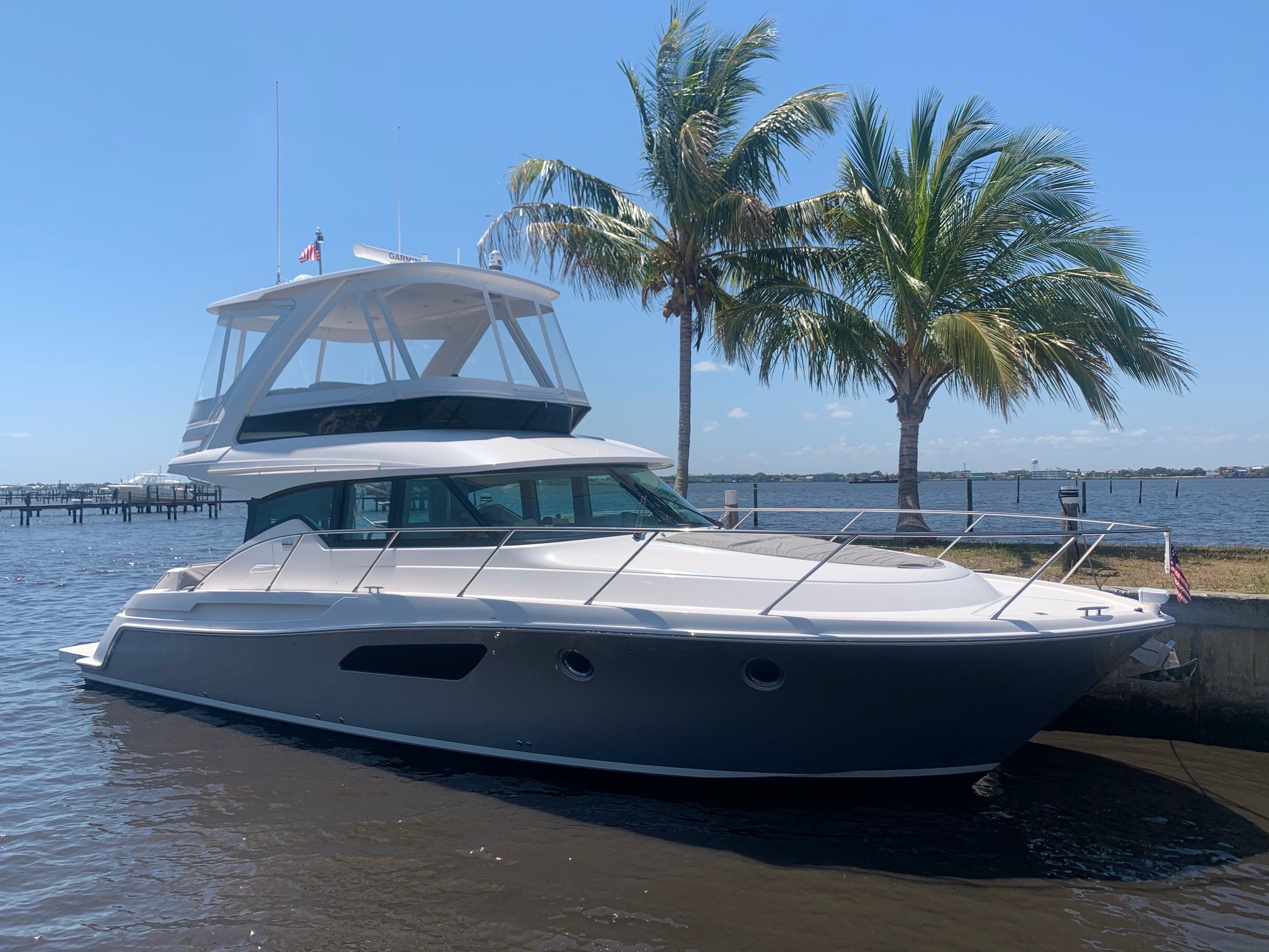 Tiara flybridge yacht sold by Miami yacht broker Gala Tressler